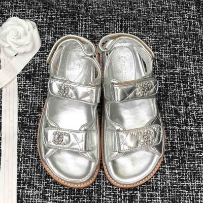 Chanel 2019 Ladies Leather Sandal - 샤넬 2019 여성용 레더 샌들 CHAS0037.Size(225 - 245).실버