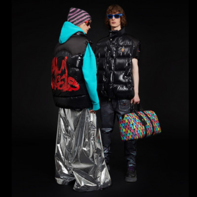 [매장판]Moncler x Pam angels 2019 Mm/Wm Patch Logo Down Pedding Vest - 몽클레어 x 팜엔젤스 2019 남자 패치 로고 다운 패딩 조끼 Moc0541x.Size(s - l).블랙