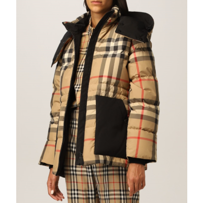 Burberry Womens Logo Duck Down Padding Black - 버버리 2023 여성 빈티지 로고 덕다운 패딩 Bur04132x Size(s - l) 베이지