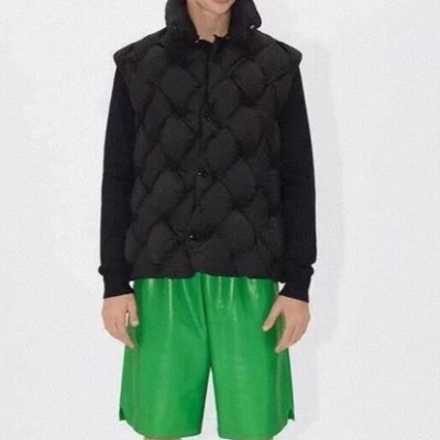 보테가베네타 남/녀 블랙 다운 베스트 - Bottega veneta Unisex Black Vest - bv0444x