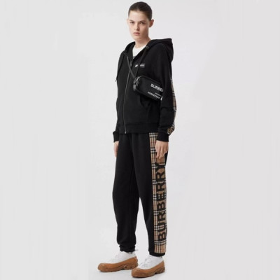 버버리 남/녀 캐쥬얼 블랙 츄리닝 - Burberry Unisex Black Training Clothes - bu321x