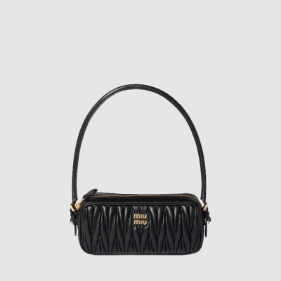 미우미우 여성 마테라쎄 나파 가죽 파우치 - Miumiu Womens Matelasse Nappa Leather Pouch - mib13302x
